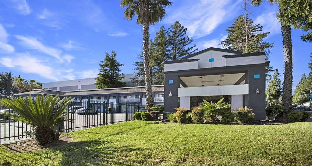 Surestay Plus Hotel By Best Western Sacramento North Luaran gambar
