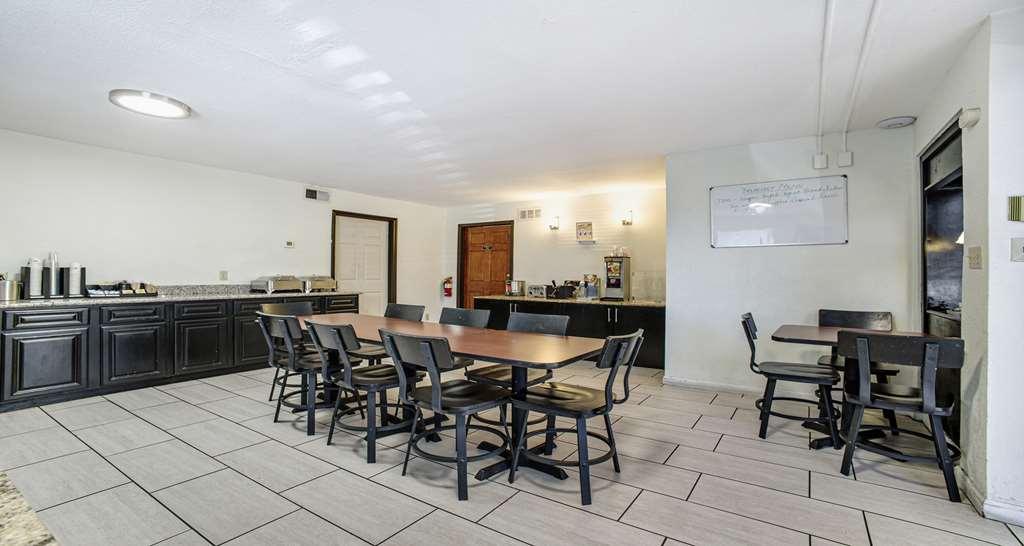 Surestay Plus Hotel By Best Western Sacramento North Restoran gambar