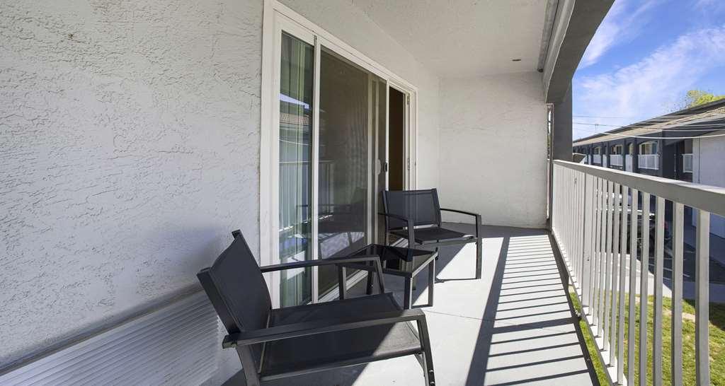 Surestay Plus Hotel By Best Western Sacramento North Bilik gambar