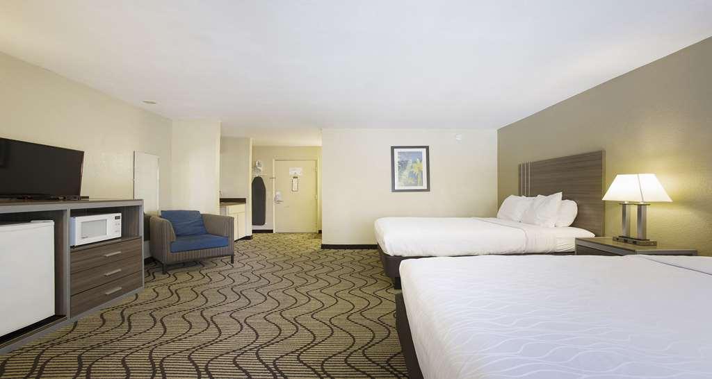 Surestay Plus Hotel By Best Western Sacramento North Bilik gambar