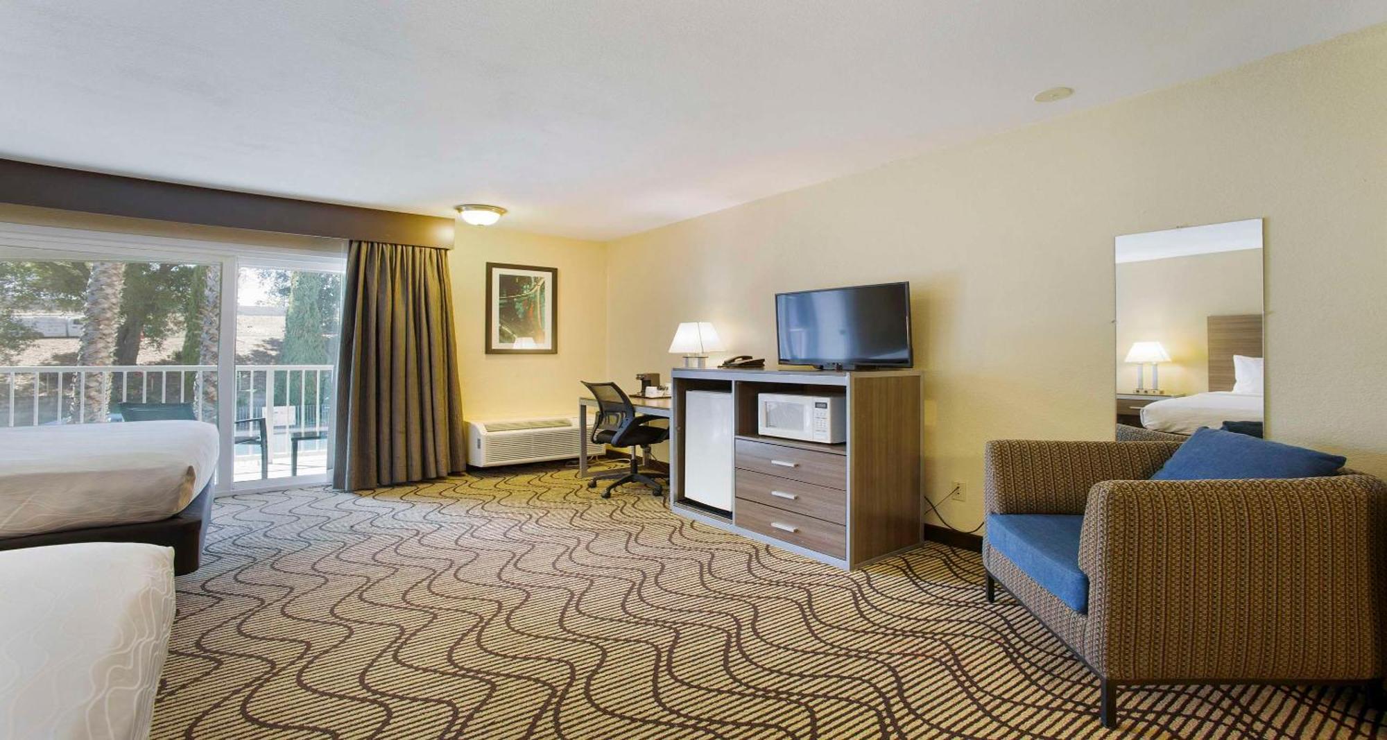 Surestay Plus Hotel By Best Western Sacramento North Luaran gambar